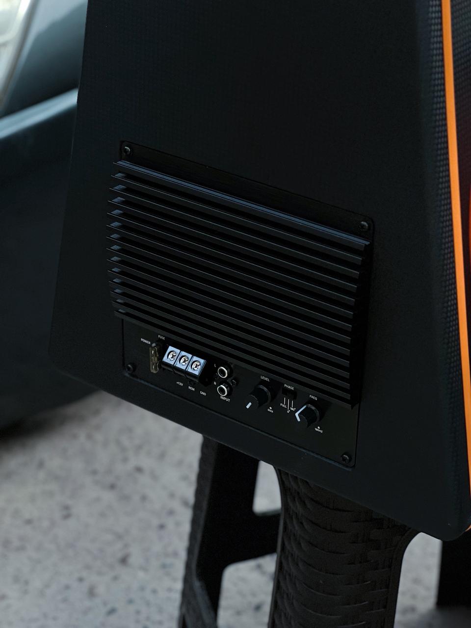 Subwoofer amplificado KFOX